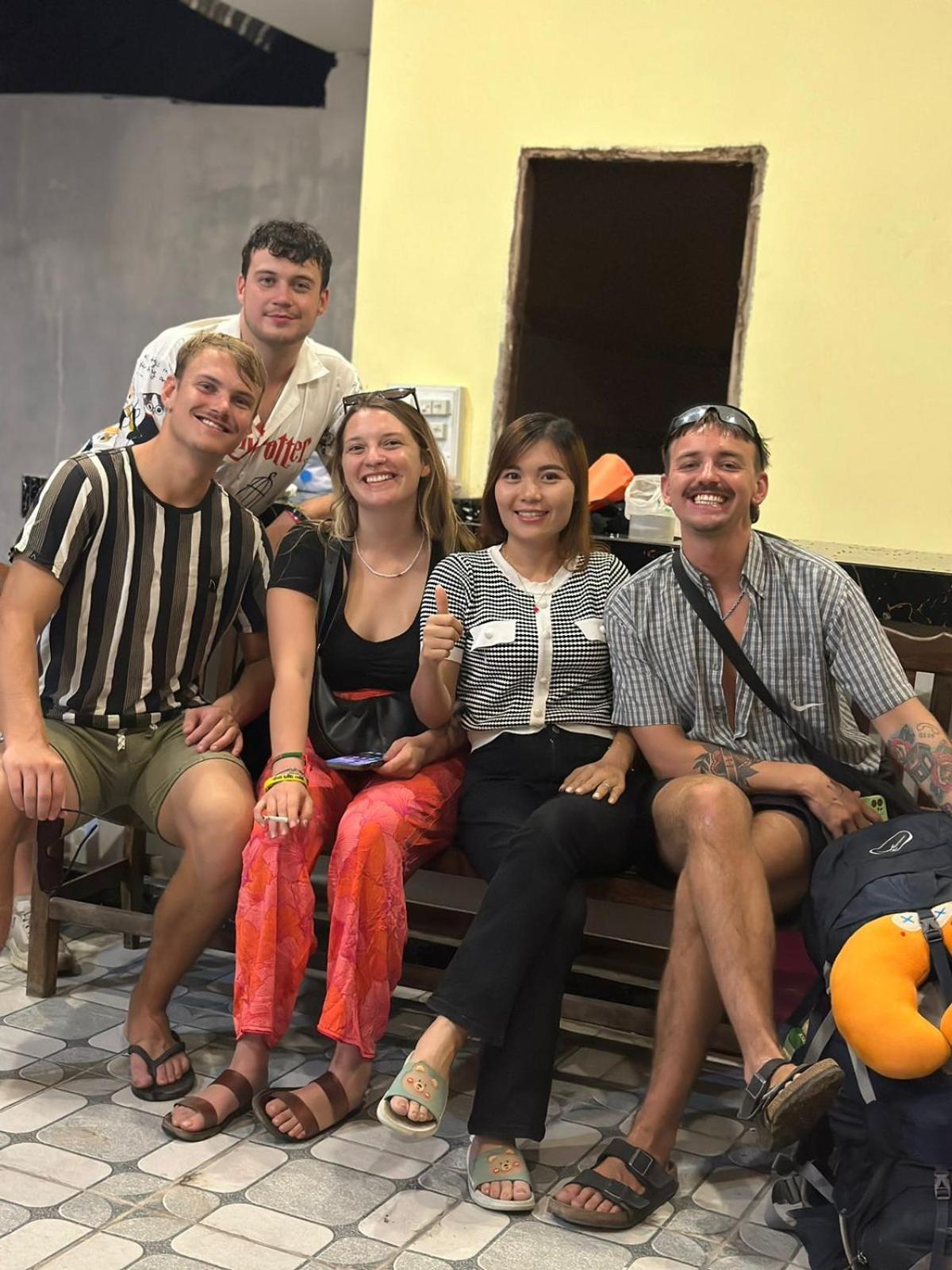 Vang Vieng Global Hostel ภายนอก รูปภาพ